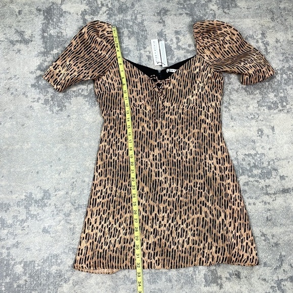 NWT Alice and Olivia Dana Dress Lace Up Leopard Burnout Satin Mini Sz 10 - Picture 8 of 13